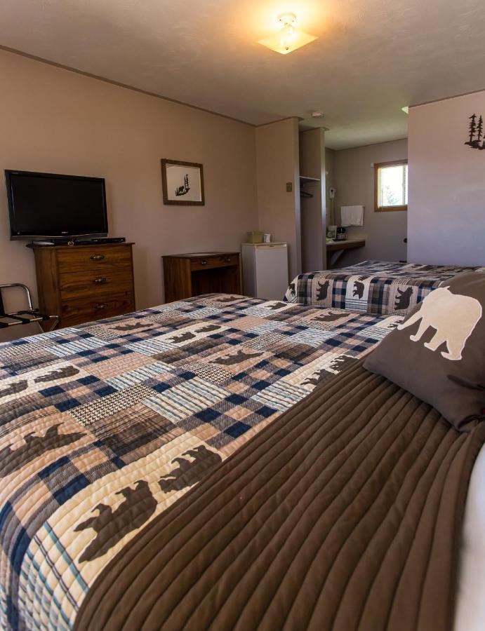 Bear Tracks Inn Lion's Head Exterior foto